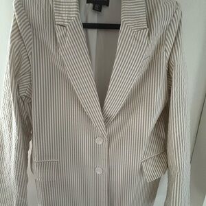 Jones New York Beige Striped Blazer